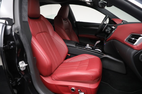 Used 2022 Maserati Ghibli Modena Q4 for sale Sold at Pagani of Greenwich in Greenwich CT 06830 15