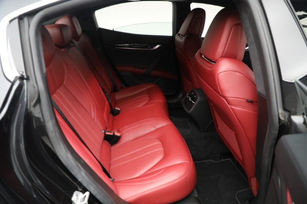 Used 2022 Maserati Ghibli Modena Q4 for sale Sold at Pagani of Greenwich in Greenwich CT 06830 18