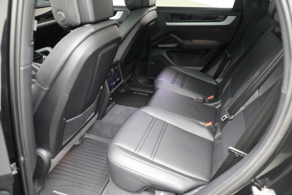 Used 2025 Porsche Cayenne Coupe for sale Sold at Pagani of Greenwich in Greenwich CT 06830 19