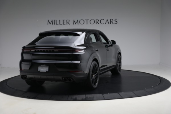 Used 2025 Porsche Cayenne Coupe for sale Sold at Pagani of Greenwich in Greenwich CT 06830 7