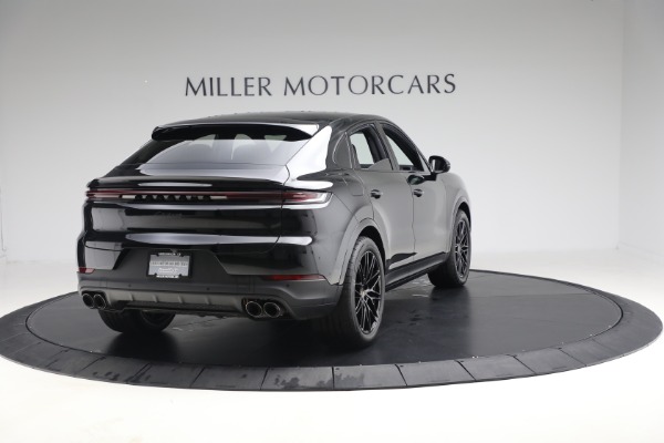 Used 2025 Porsche Cayenne Coupe for sale Sold at Pagani of Greenwich in Greenwich CT 06830 8