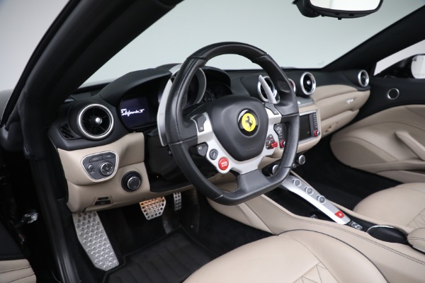 Used 2016 Ferrari California T for sale $122,900 at Pagani of Greenwich in Greenwich CT 06830 14