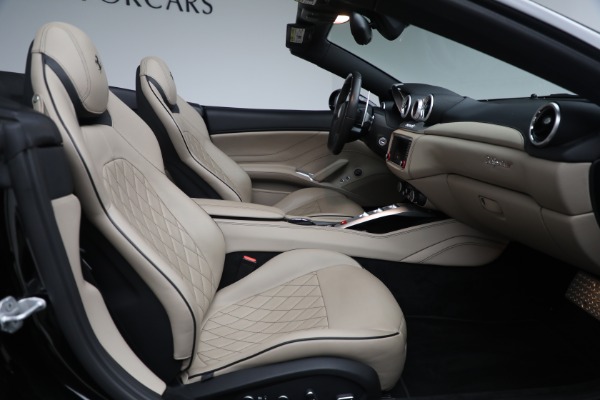 Used 2016 Ferrari California T for sale $122,900 at Pagani of Greenwich in Greenwich CT 06830 20