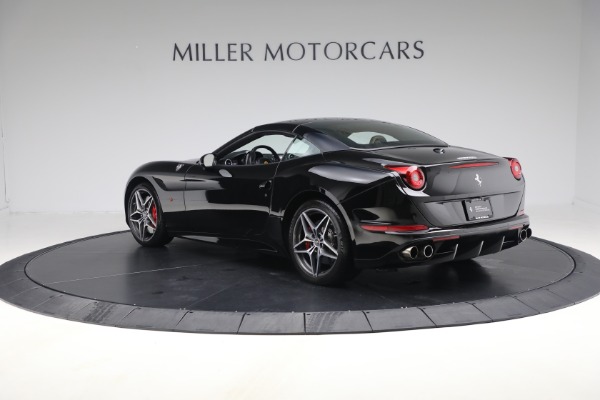 Used 2016 Ferrari California T for sale $122,900 at Pagani of Greenwich in Greenwich CT 06830 28