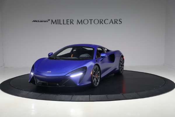 2023 McLaren Artura