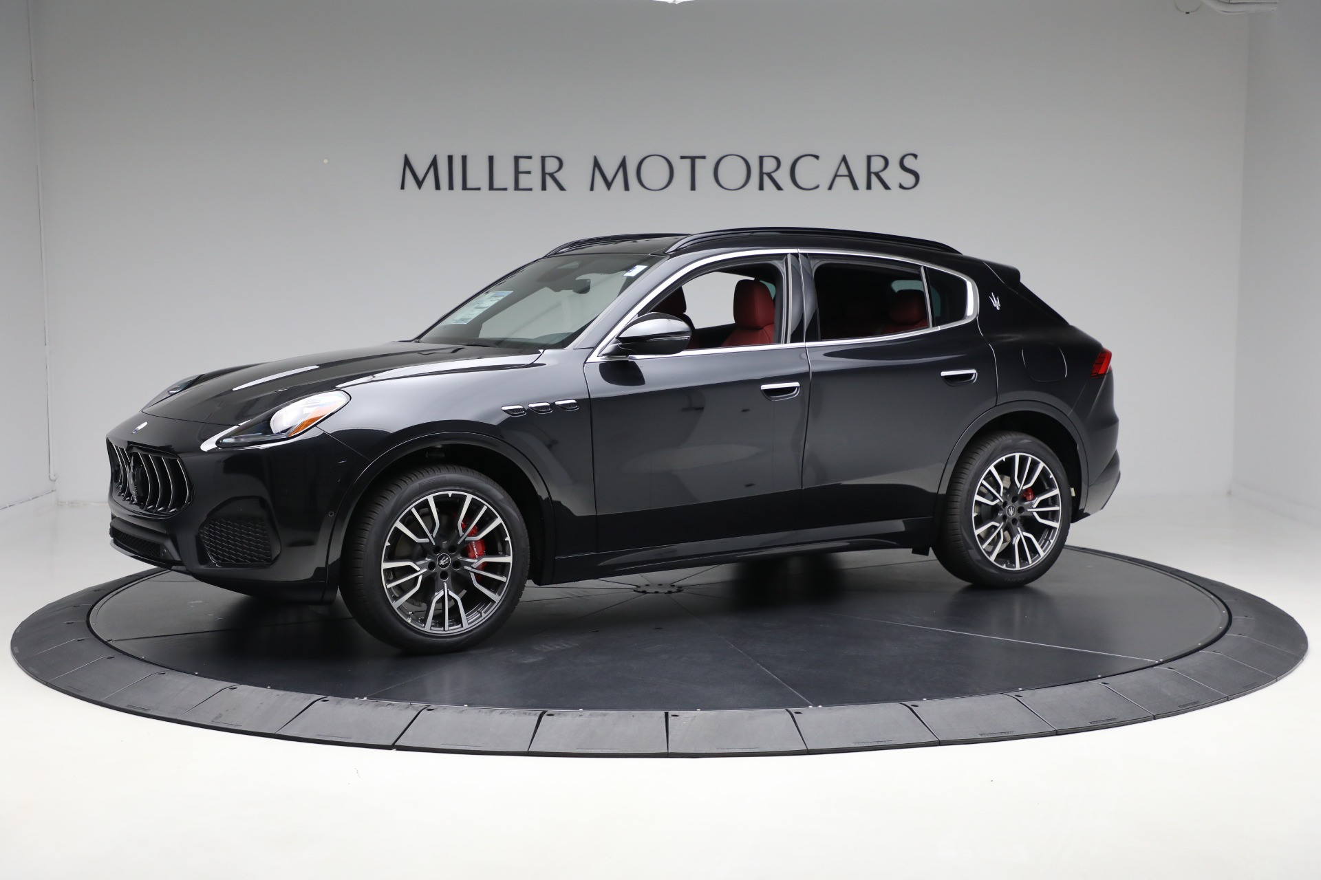 New 2025 Maserati Grecale for sale $83,405 at Pagani of Greenwich in Greenwich CT 06830 1