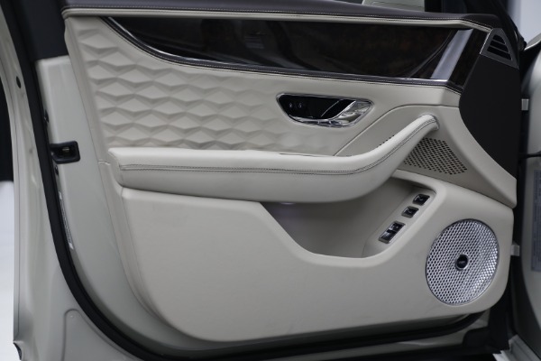 New 2025 Bentley Flying Spur Speed for sale $301,900 at Pagani of Greenwich in Greenwich CT 06830 17