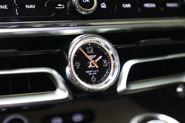 New 2025 Bentley Flying Spur Speed for sale $301,900 at Pagani of Greenwich in Greenwich CT 06830 23