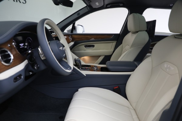 New 2025 Bentley Bentayga EWB V8 for sale $262,915 at Pagani of Greenwich in Greenwich CT 06830 16