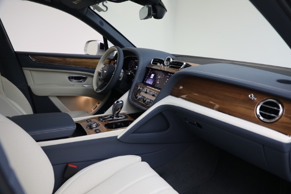 New 2025 Bentley Bentayga EWB V8 for sale $262,915 at Pagani of Greenwich in Greenwich CT 06830 23