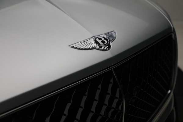 New 2025 Bentley Bentayga EWB V8 for sale $262,915 at Pagani of Greenwich in Greenwich CT 06830 9