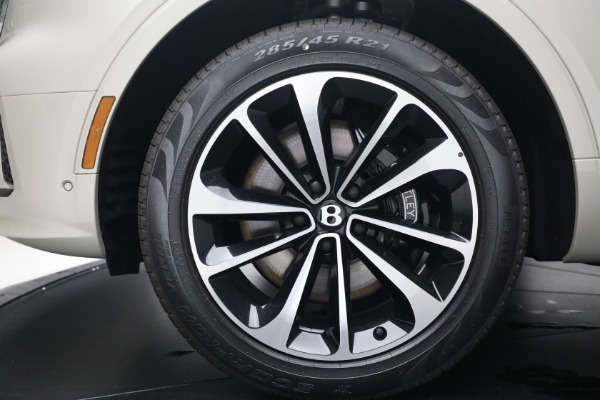 New 2025 Bentley Bentayga V8 for sale Sold at Pagani of Greenwich in Greenwich CT 06830 15