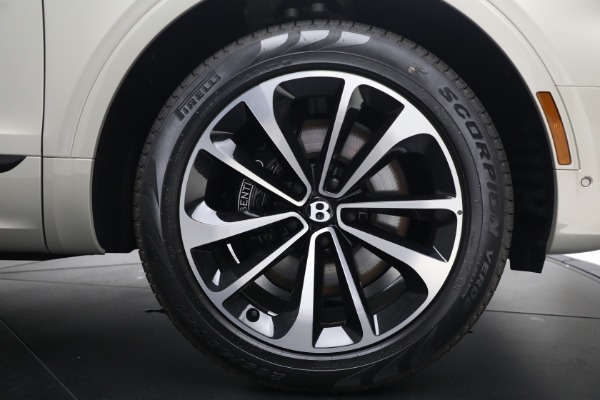 New 2025 Bentley Bentayga V8 for sale Sold at Pagani of Greenwich in Greenwich CT 06830 18