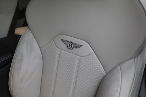 New 2025 Bentley Bentayga V8 for sale Sold at Pagani of Greenwich in Greenwich CT 06830 22