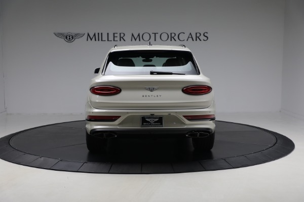 New 2025 Bentley Bentayga V8 for sale Sold at Pagani of Greenwich in Greenwich CT 06830 6