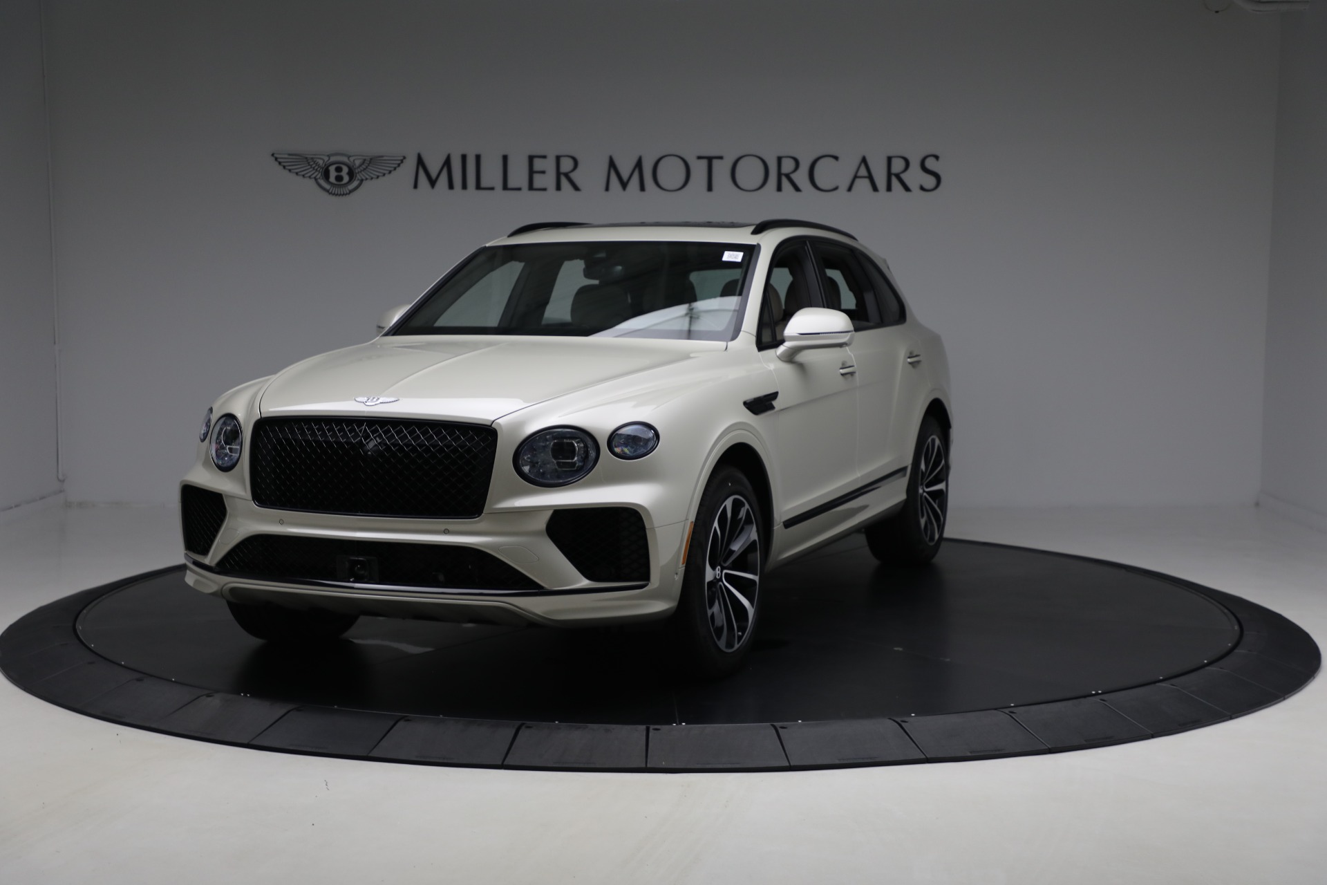 New 2025 Bentley Bentayga V8 for sale Sold at Pagani of Greenwich in Greenwich CT 06830 1