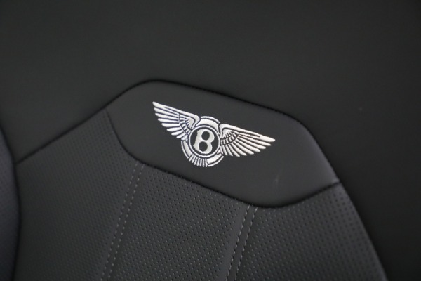 New 2025 Bentley Bentayga V8 for sale $199,900 at Pagani of Greenwich in Greenwich CT 06830 18