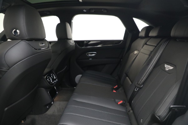 New 2025 Bentley Bentayga V8 for sale $199,900 at Pagani of Greenwich in Greenwich CT 06830 20