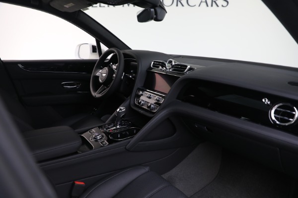 New 2025 Bentley Bentayga V8 for sale $199,900 at Pagani of Greenwich in Greenwich CT 06830 23