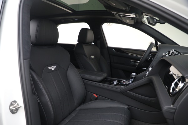 New 2025 Bentley Bentayga V8 for sale $199,900 at Pagani of Greenwich in Greenwich CT 06830 25