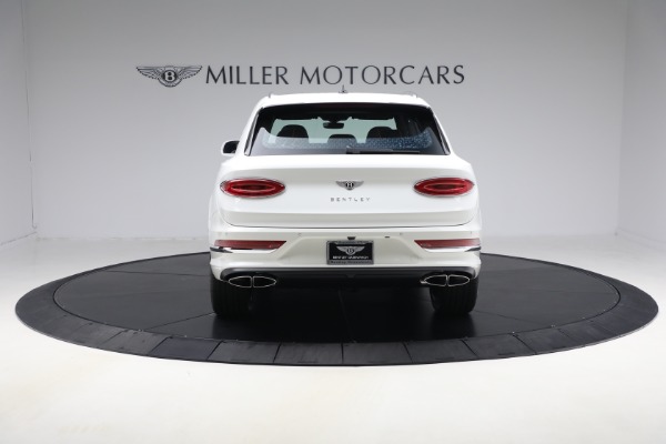 New 2025 Bentley Bentayga V8 for sale $199,900 at Pagani of Greenwich in Greenwich CT 06830 4