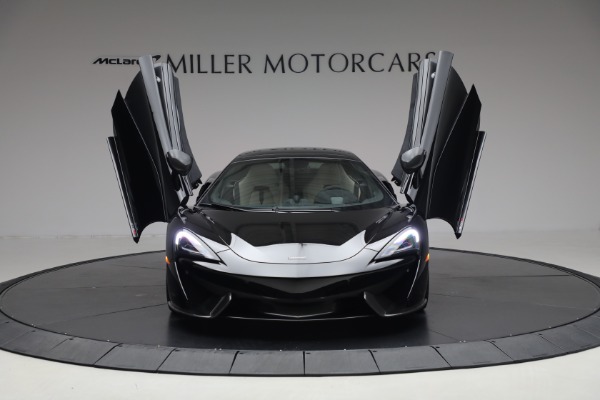 Used 2018 McLaren 570S Spider for sale Sold at Pagani of Greenwich in Greenwich CT 06830 13