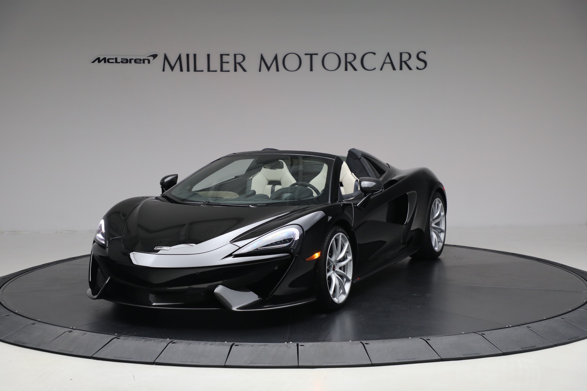 Used 2018 McLaren 570S Spider for sale Sold at Pagani of Greenwich in Greenwich CT 06830 1