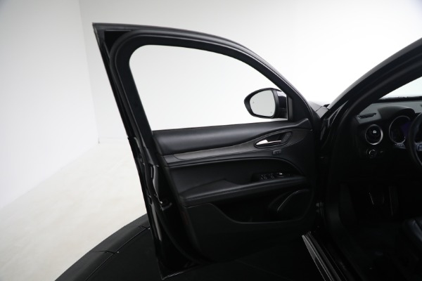 Used 2022 Alfa Romeo Stelvio Ti for sale Sold at Pagani of Greenwich in Greenwich CT 06830 20