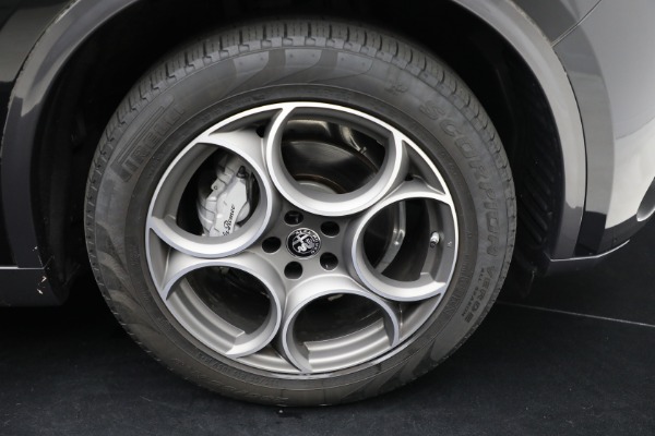 Used 2022 Alfa Romeo Stelvio Ti for sale Sold at Pagani of Greenwich in Greenwich CT 06830 23