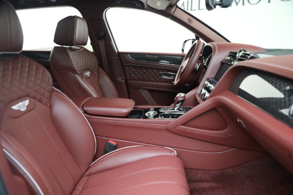 Used 2025 Bentley Bentayga S Black Edition for sale Sold at Pagani of Greenwich in Greenwich CT 06830 28