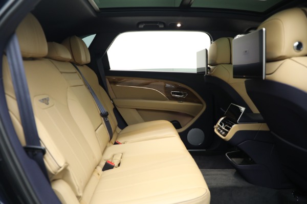 Used 2024 Bentley Bentayga EWB V8 for sale $204,900 at Pagani of Greenwich in Greenwich CT 06830 25