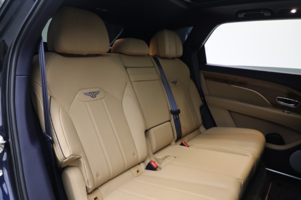 Used 2024 Bentley Bentayga EWB V8 for sale $204,900 at Pagani of Greenwich in Greenwich CT 06830 26