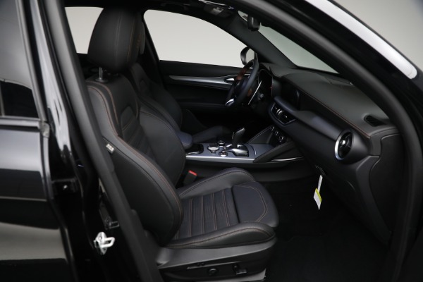 New 2025 Alfa Romeo Stelvio Intensa for sale Sold at Pagani of Greenwich in Greenwich CT 06830 20
