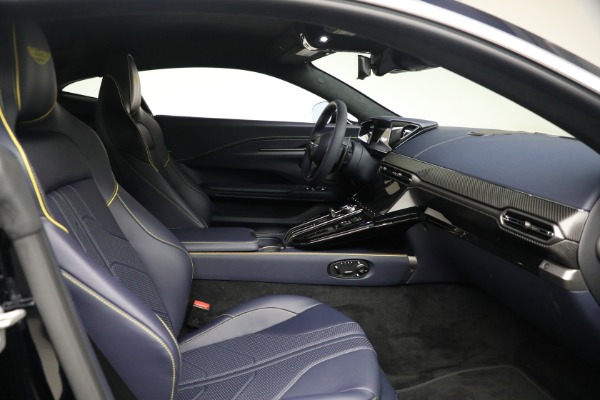 New 2026 Aston Martin Vantage for sale $240,400 at Pagani of Greenwich in Greenwich CT 06830 19