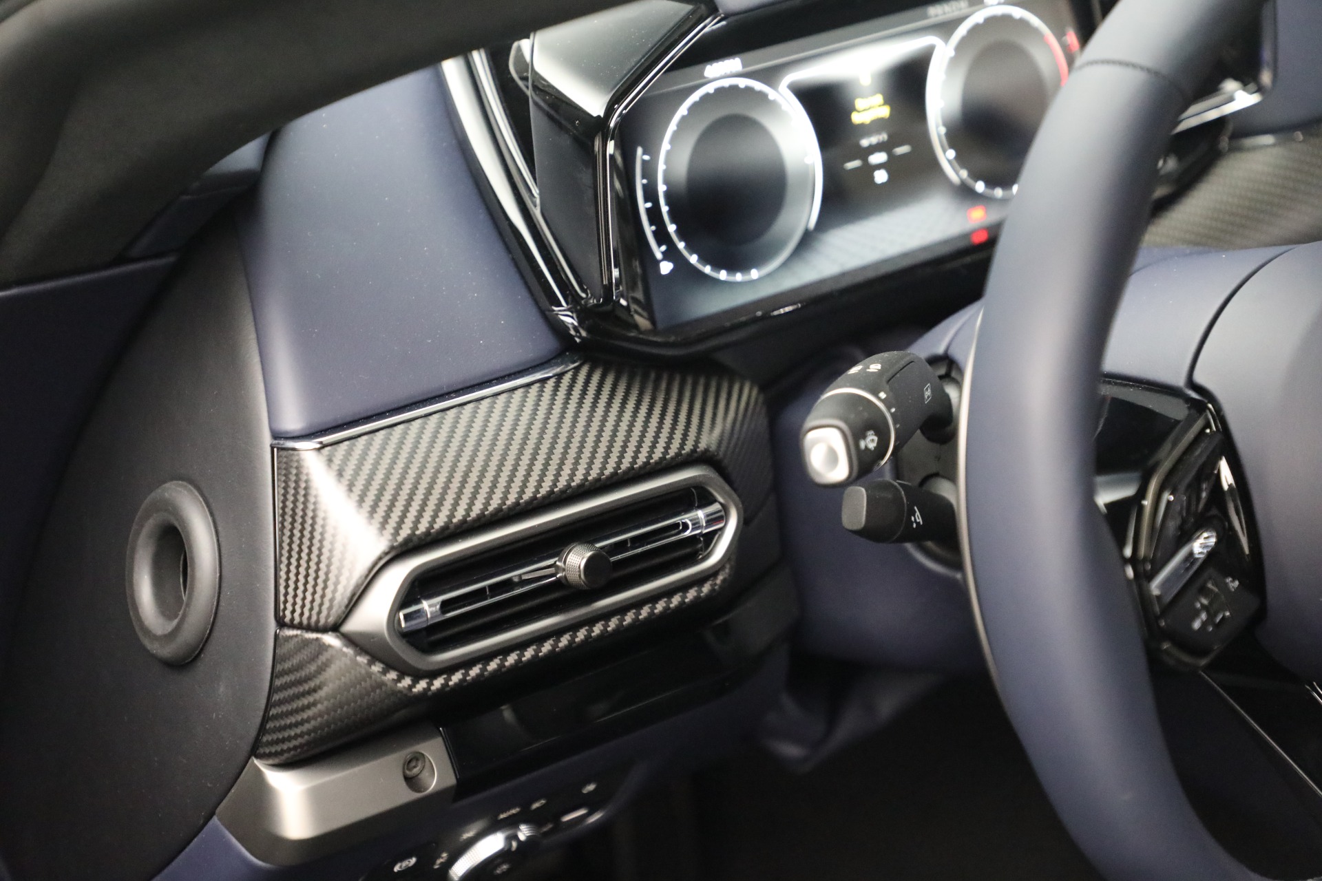 2026 Aston Martin Vantage Base - Photo 23
