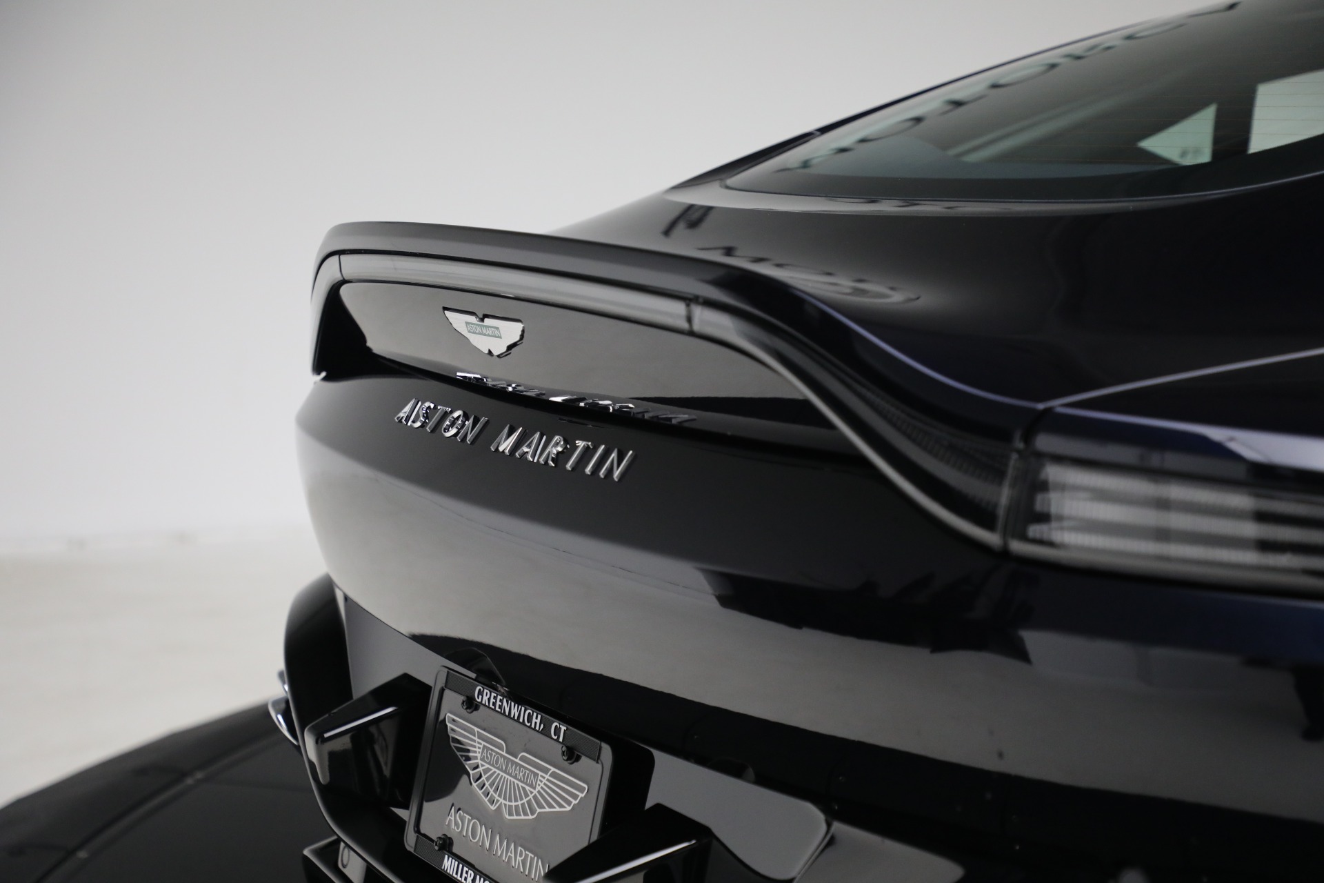 2026 Aston Martin Vantage Base - Photo 33