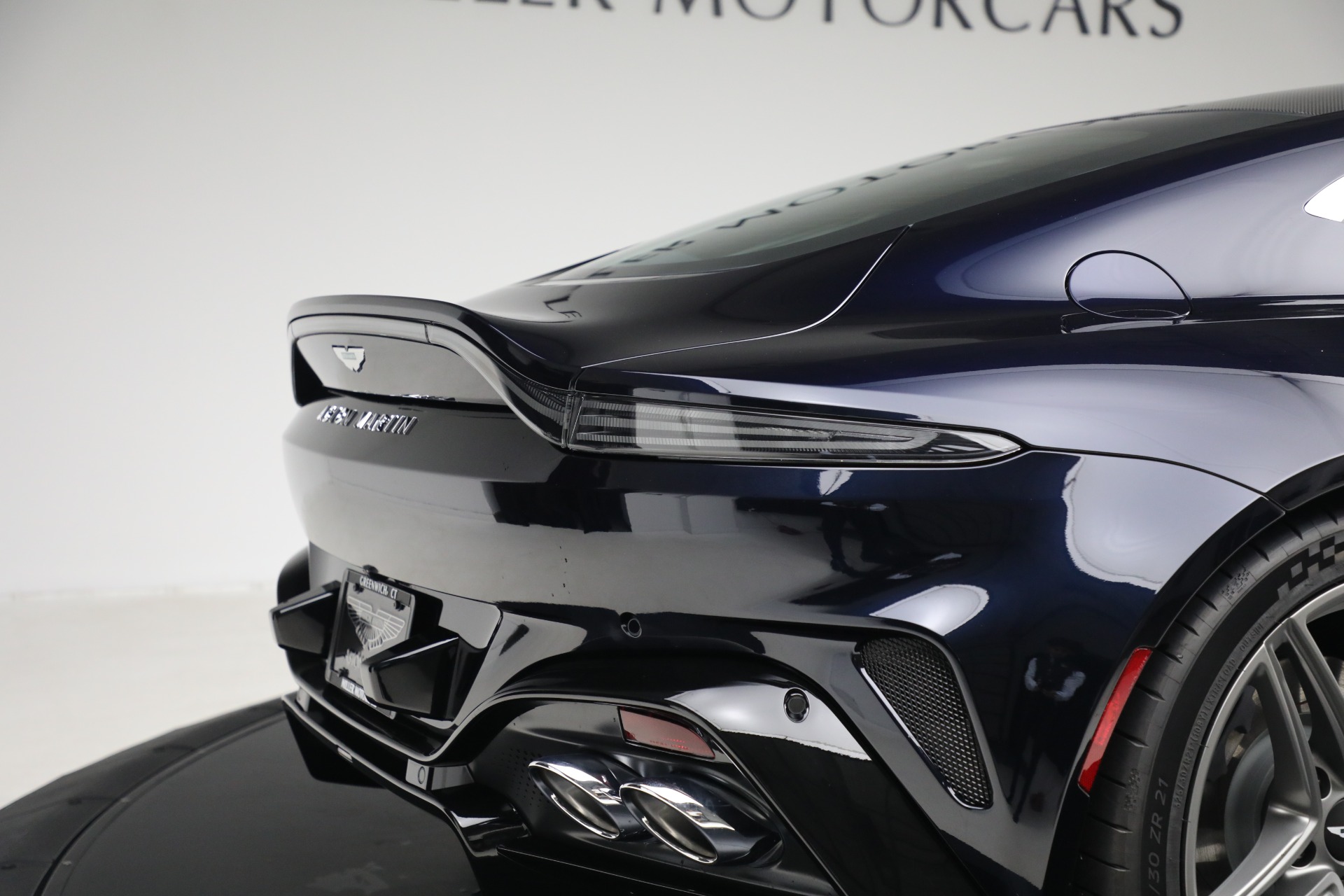 2026 Aston Martin Vantage Base - Photo 34