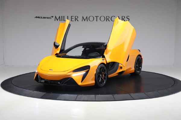 Used 2024 McLaren Artura TechLux for sale Sold at Pagani of Greenwich in Greenwich CT 06830 14
