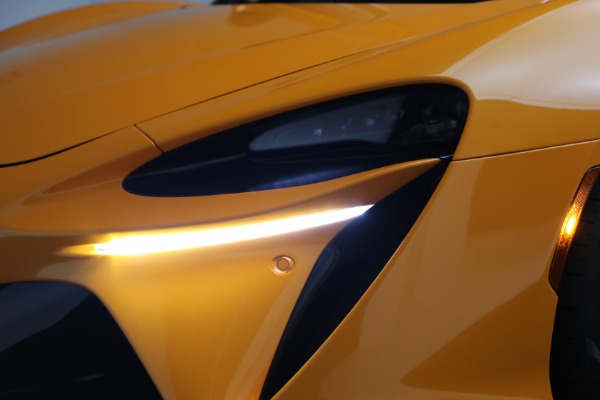 Used 2024 McLaren Artura TechLux for sale Sold at Pagani of Greenwich in Greenwich CT 06830 24