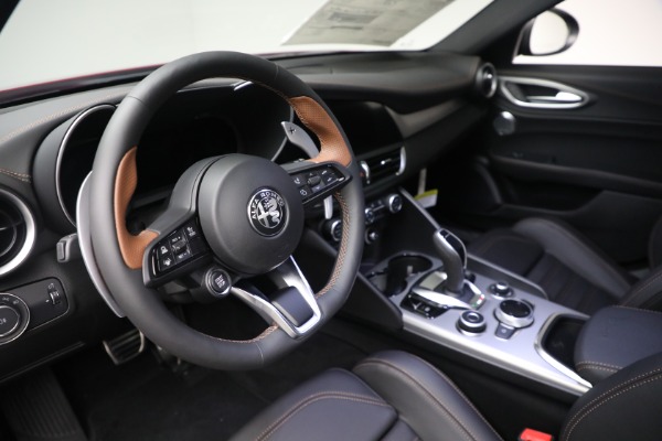New 2025 Alfa Romeo Giulia Intensa for sale Sold at Pagani of Greenwich in Greenwich CT 06830 13