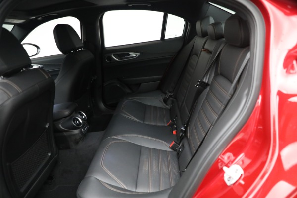 New 2025 Alfa Romeo Giulia Intensa for sale Sold at Pagani of Greenwich in Greenwich CT 06830 20
