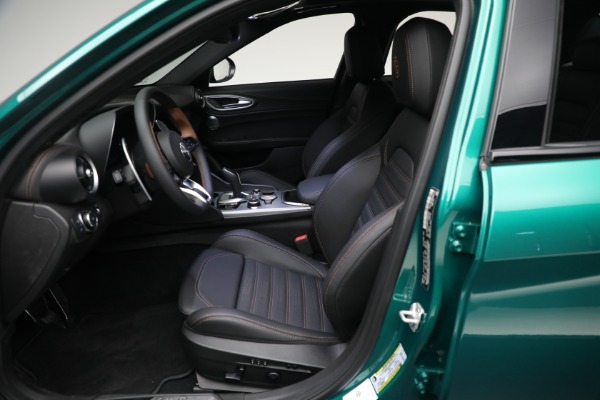 New 2025 Alfa Romeo Giulia Intensa for sale Sold at Pagani of Greenwich in Greenwich CT 06830 14