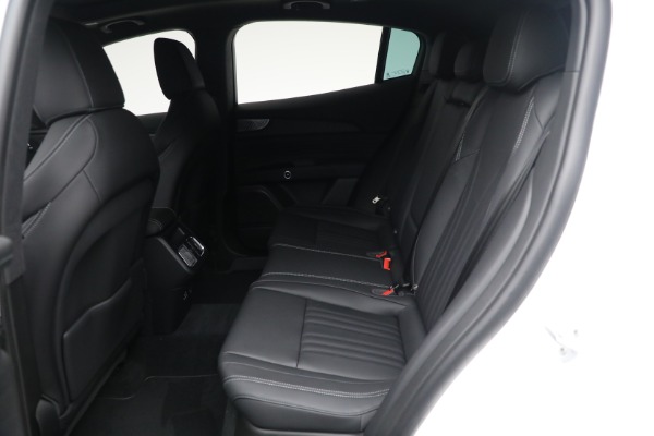Used 2025 Maserati Grecale for sale $57,550 at Pagani of Greenwich in Greenwich CT 06830 17