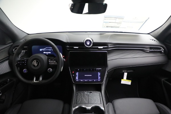 Used 2025 Maserati Grecale for sale $57,550 at Pagani of Greenwich in Greenwich CT 06830 22