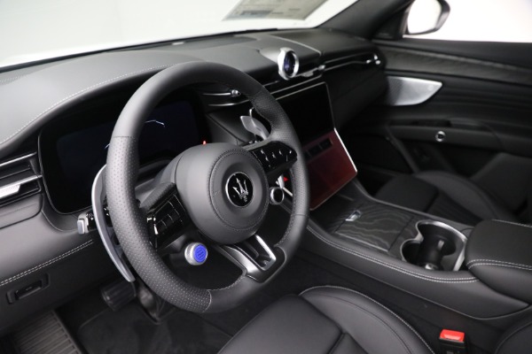 Used 2025 Maserati Grecale for sale $57,550 at Pagani of Greenwich in Greenwich CT 06830 23