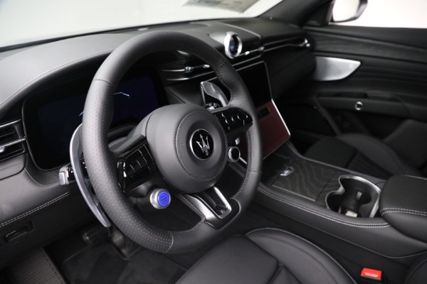 New 2025 Maserati Grecale for sale $71,739 at Pagani of Greenwich in Greenwich CT 06830 13