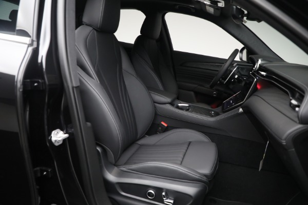 New 2025 Maserati Grecale for sale $71,739 at Pagani of Greenwich in Greenwich CT 06830 17