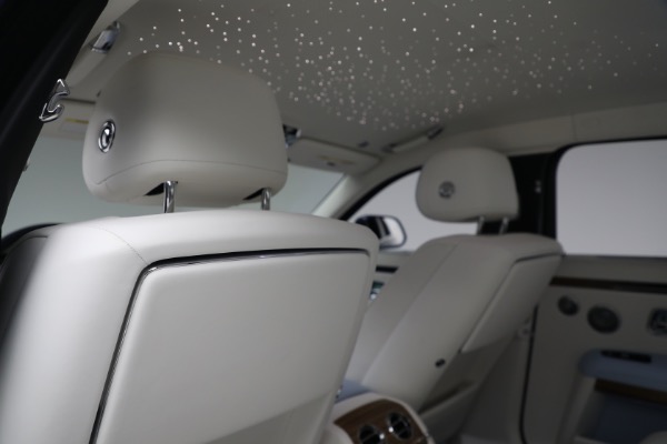 Used 2025 Rolls-Royce Ghost for sale Sold at Pagani of Greenwich in Greenwich CT 06830 24
