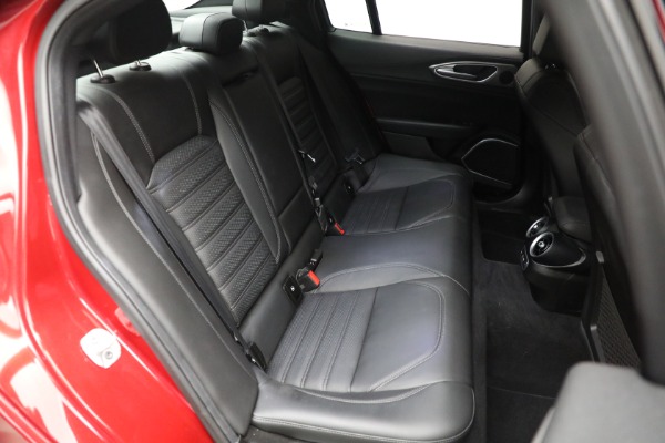 Used 2022 Alfa Romeo Giulia Veloce for sale Sold at Pagani of Greenwich in Greenwich CT 06830 20