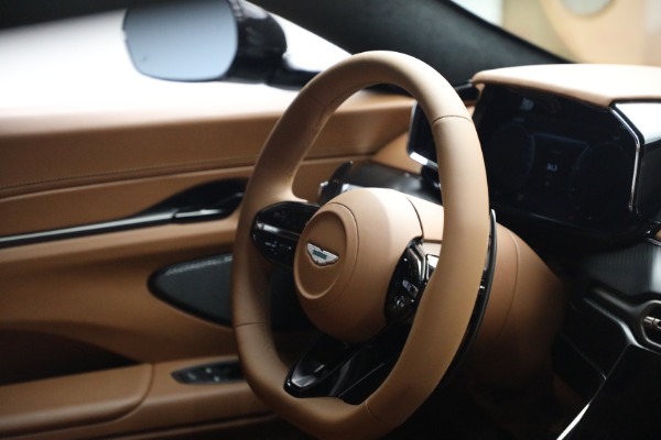 New 2026 Aston Martin Vantage for sale $240,100 at Pagani of Greenwich in Greenwich CT 06830 25
